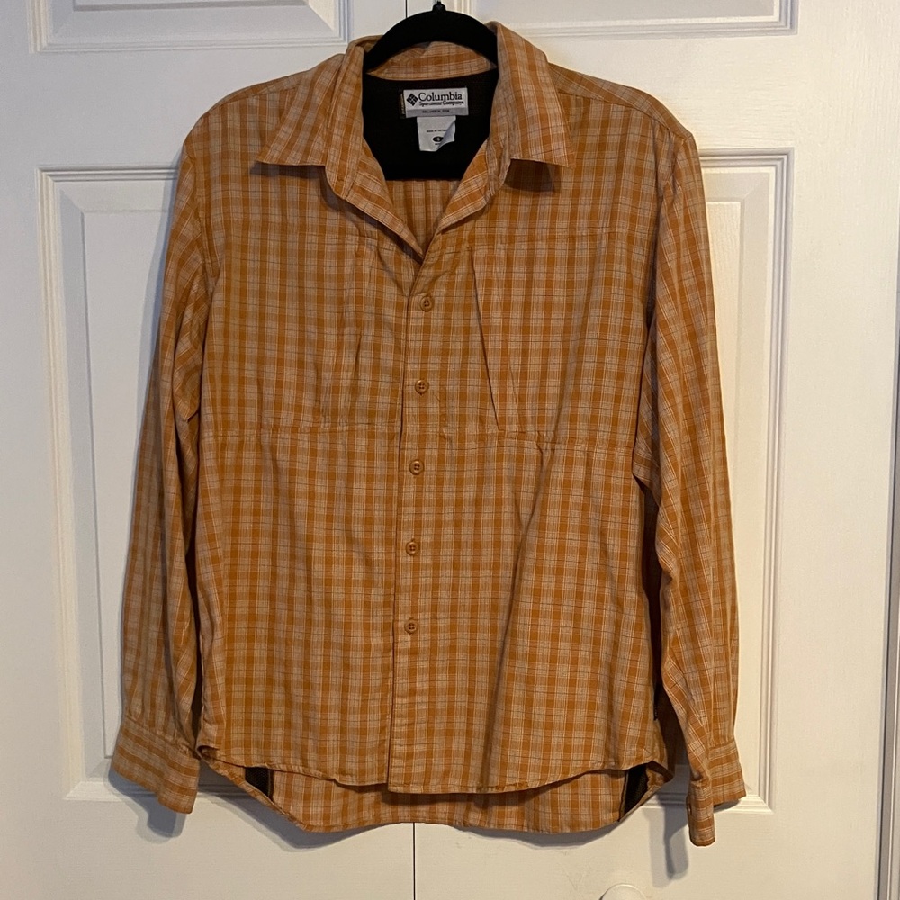 Columbia Men's Casual Orange Shirt with vents and upper zippered pockets